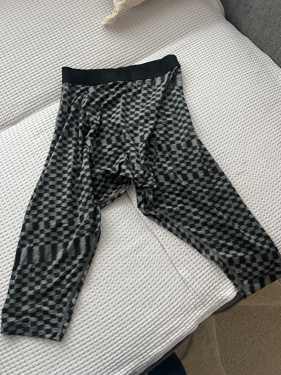 Nike Pantaloni: NIKE HAAREM HOSE GR S TRENDY – Usato da Basel venduto da theo-g77