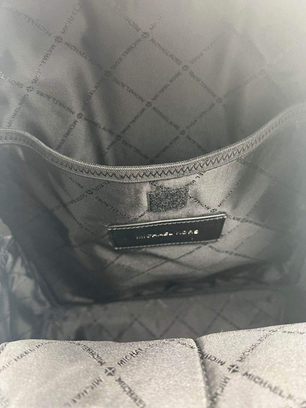 Michael Kors Sacs à dos: Michael Kors Rucksack black – Neuf avec emballage d'origine à Wiedlisbach par Sistershop 4