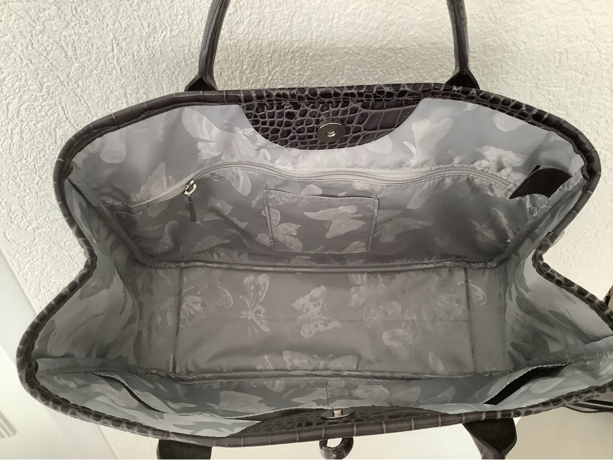 Borse da donna: Longchamp Ledertasche Neu u.Originalverpackt! – Nuovo e nell'imballaggio originale da Aegerten venduto da G7unit 3