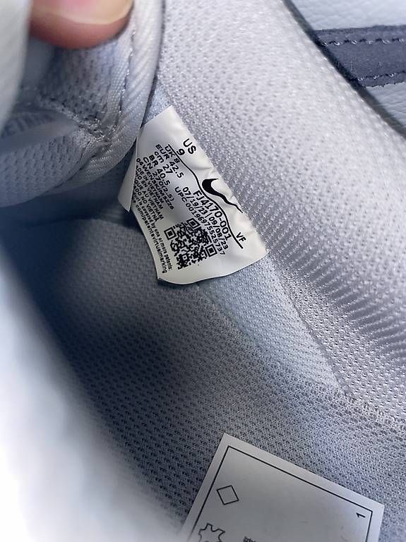 Nike Scarpe da uomo: Air Force 1 Grey EUR42.5 – Nuovo (secondo la descrizione) da Zürich venduto da pavlo1 3