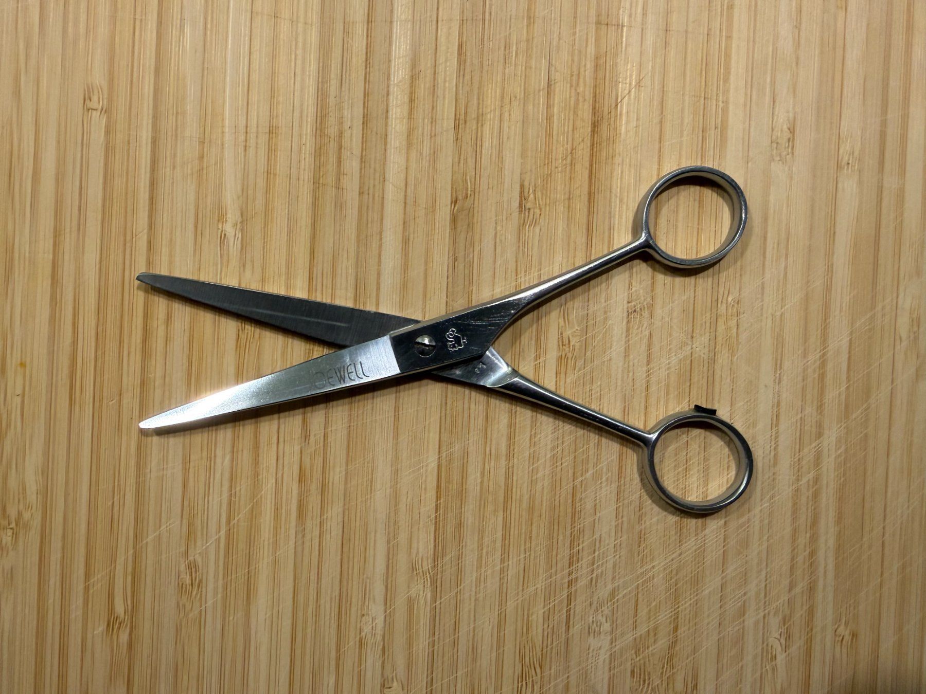 Tutti gli attrezzi: Ciseaux Joewell professionnels - Qualité supérieure! – Usato da Kloten venduto da Mumiiin