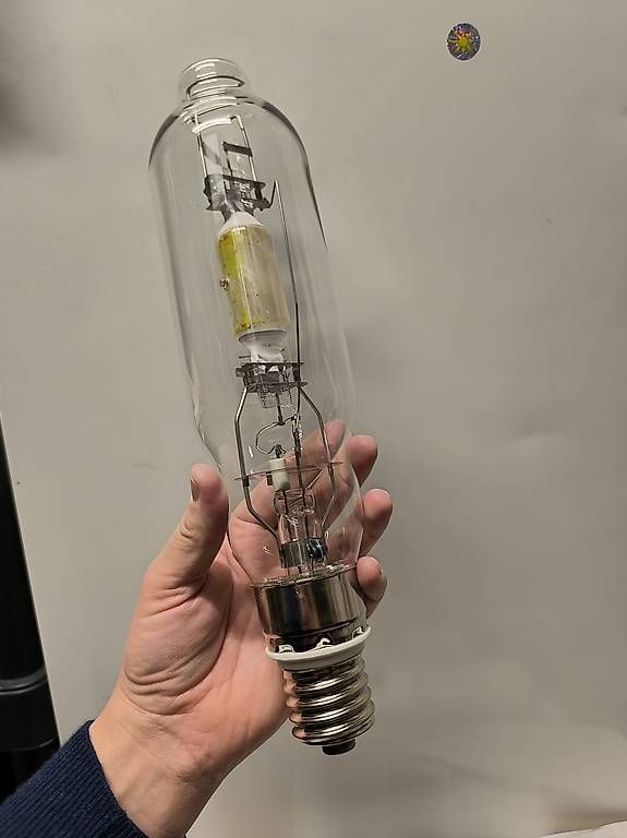 Osram Lampade: Glühbirne Osram Powerstar 1000W E40 – Usato da Kehrsatz venduto da Galopom