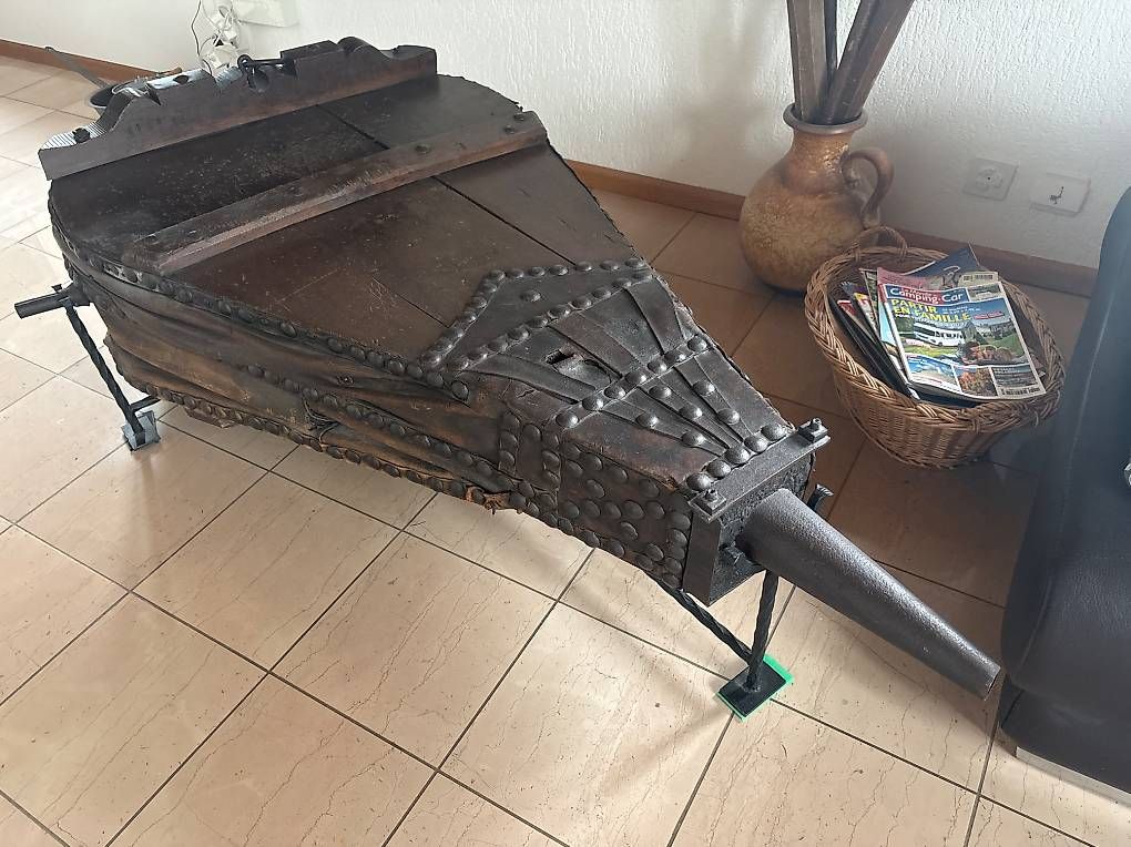Tische: A vendre soufflet table – Gebraucht aus Boudry von fbr_298z