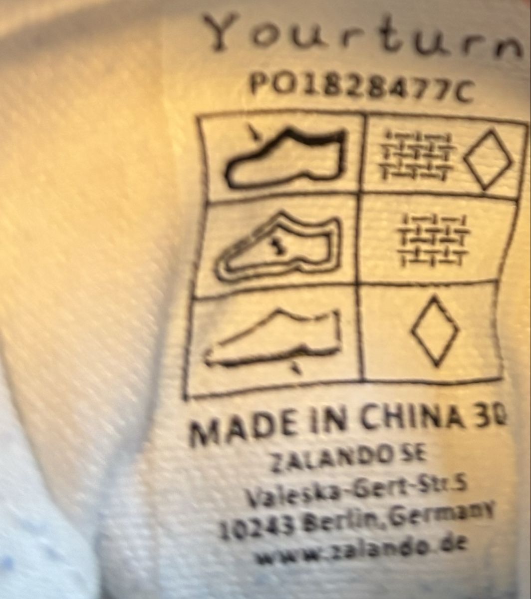 Scarpe per ragazzi: Sneaker, Yourturn Plateau, Gr. 30, mit Smiley Print – Usato da Waltenschwil venduto da Schmetterling2015 6