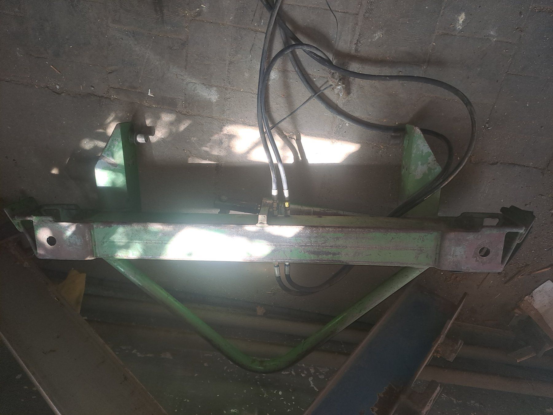Toutes les machines: Heckstapler mit Ballenzag für siloballen oder Brennholz – Défectueux à Turbenthal par speedtech 4