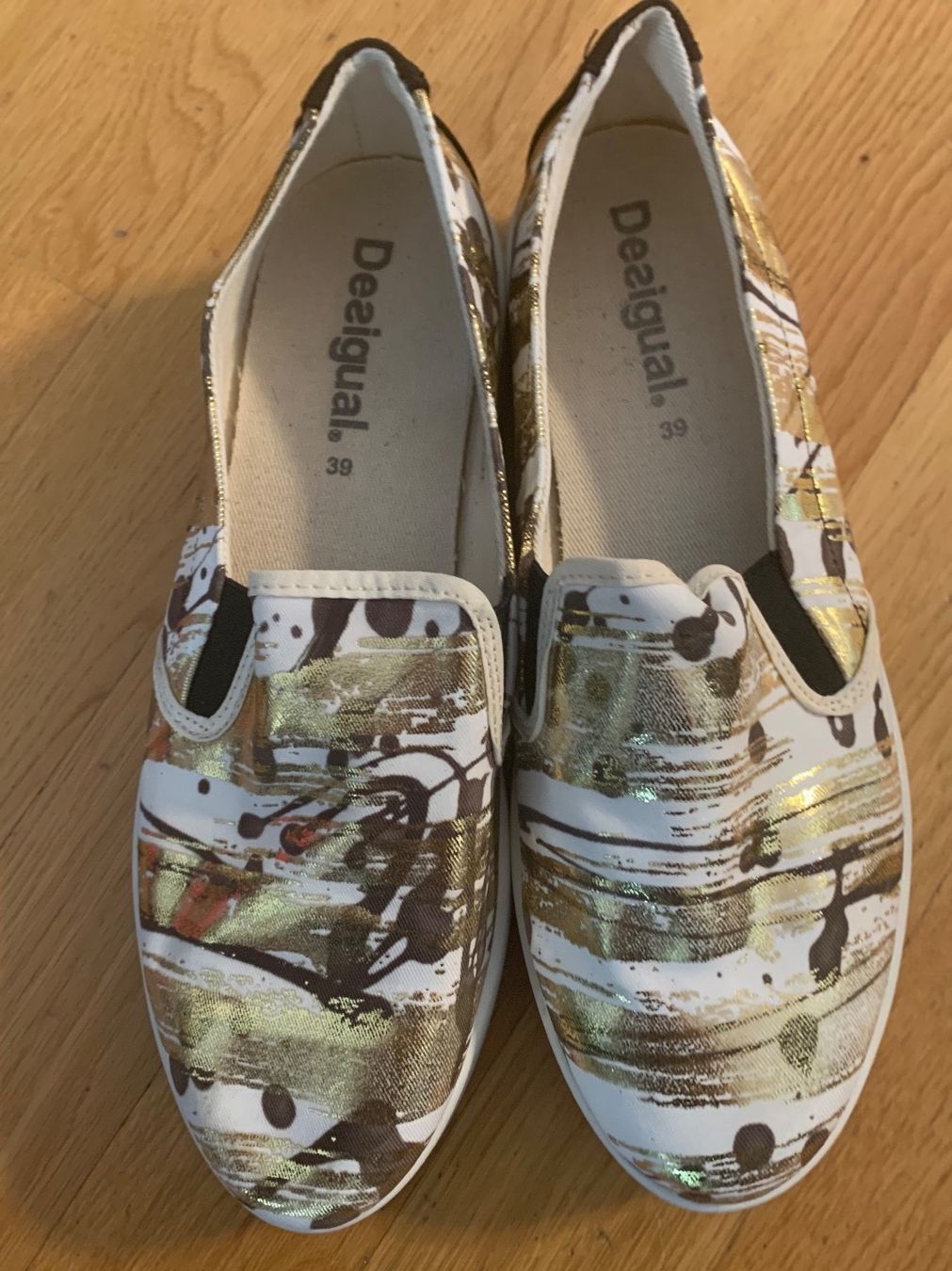 Damenschuhe: Espadrilles Desigual Gr.39, ungetragen – Gebraucht aus St.Gallen von Jamaruqua