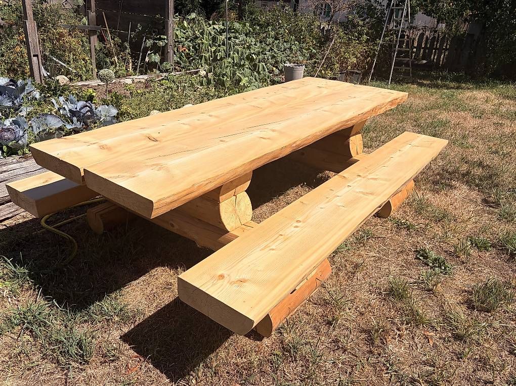Set di tavolo e panche: Gartentisch-Bankkombination Blockbau – Nuovo (secondo la descrizione) da Heitenried venduto da Sonata72