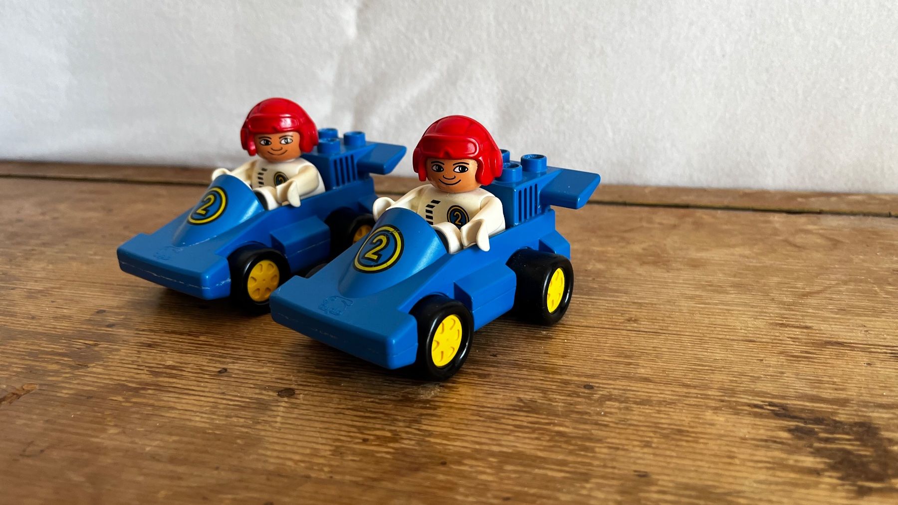 Lego Statuette: LEGO Duplo Formel 1 Rennauto Rennfahrer – Usato da Ennetbaden venduto da teo_yg9s 2