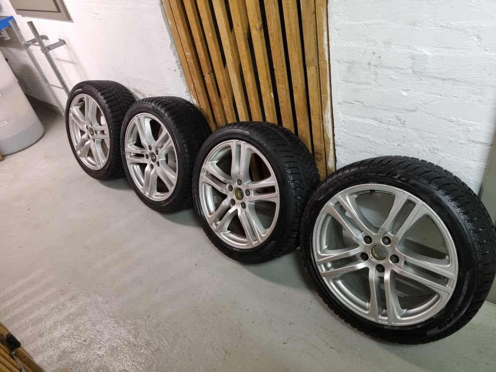 Pirelli Winterreifen 245/40/R18 | Kaufen auf Ricardo