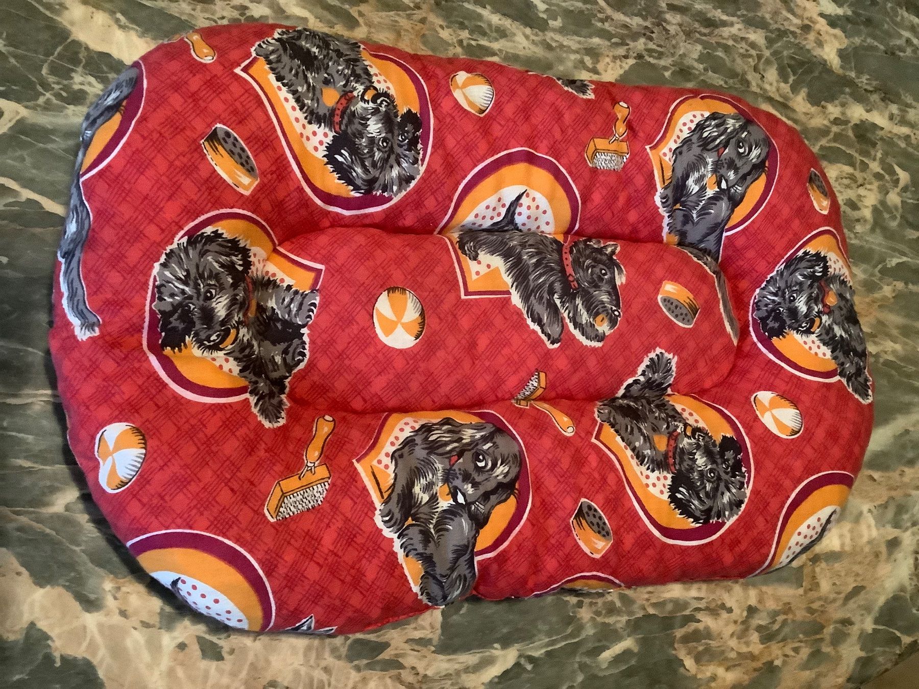 Cucce & Letti: Coussin pour petit chien - Épais, confortable - Comme neuf – Usato da Le Lignon venduto da Gwen77