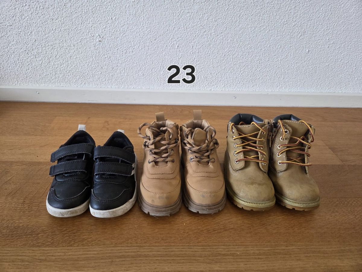 Schuhe für Jungen: Kinder Schuhe 23, 25, 26, 27 – Gebraucht aus Merenschwand von s_19le20 3
