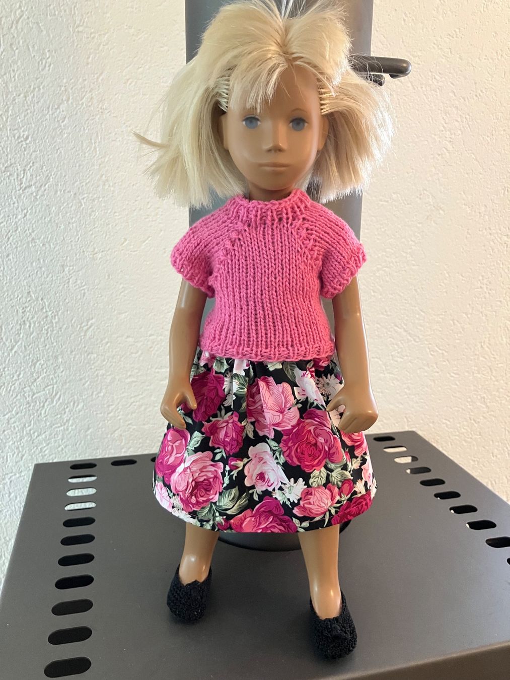 Bambole: Sasha Puppe Sommerset, Pulli mit Jupe – Nuovo (secondo la descrizione) da Arch venduto da Hexenbesen17