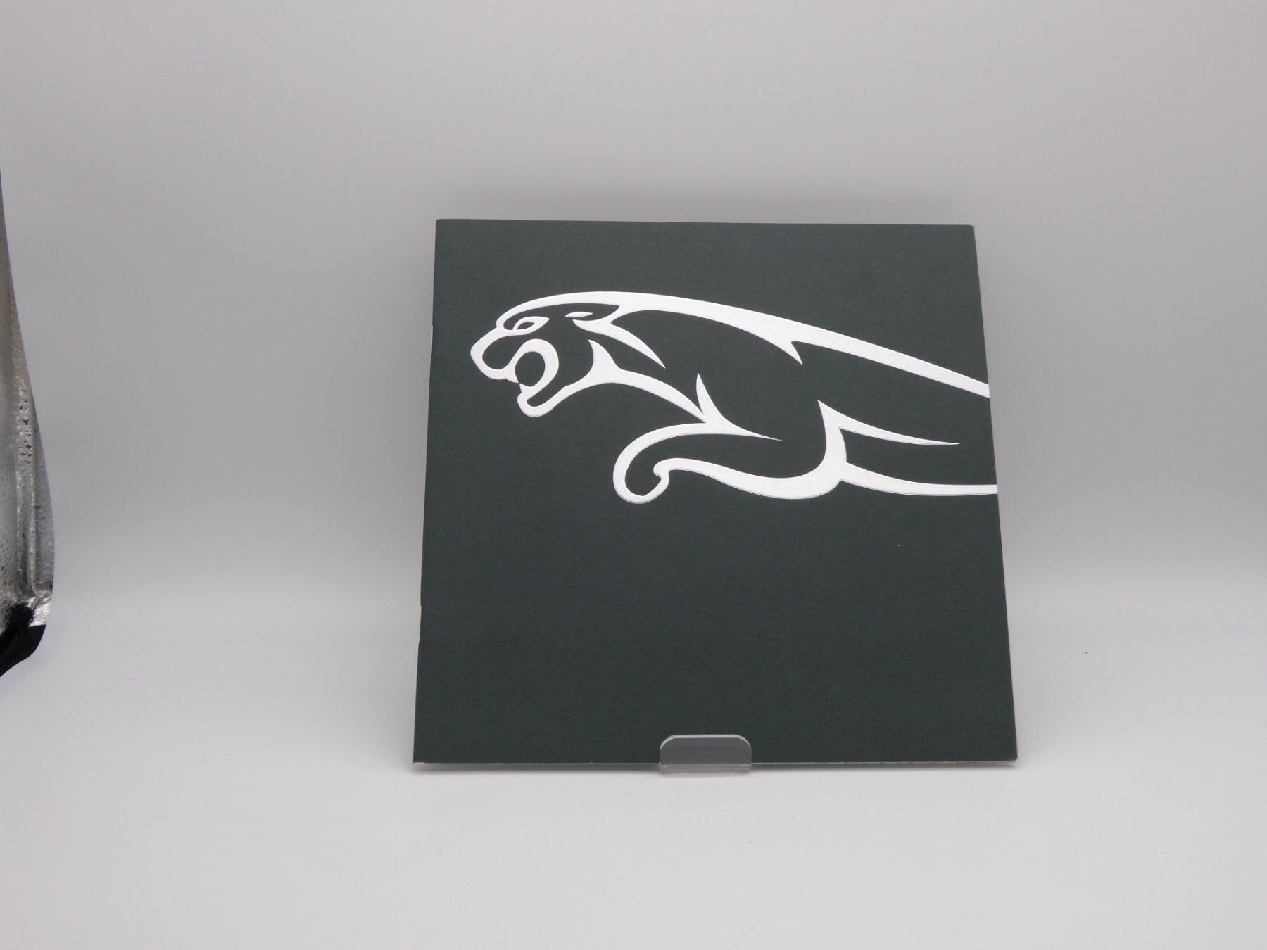 Documenti: Jaguar XJ und XKR Prospekt – Usato da Safenwil venduto da efclassics