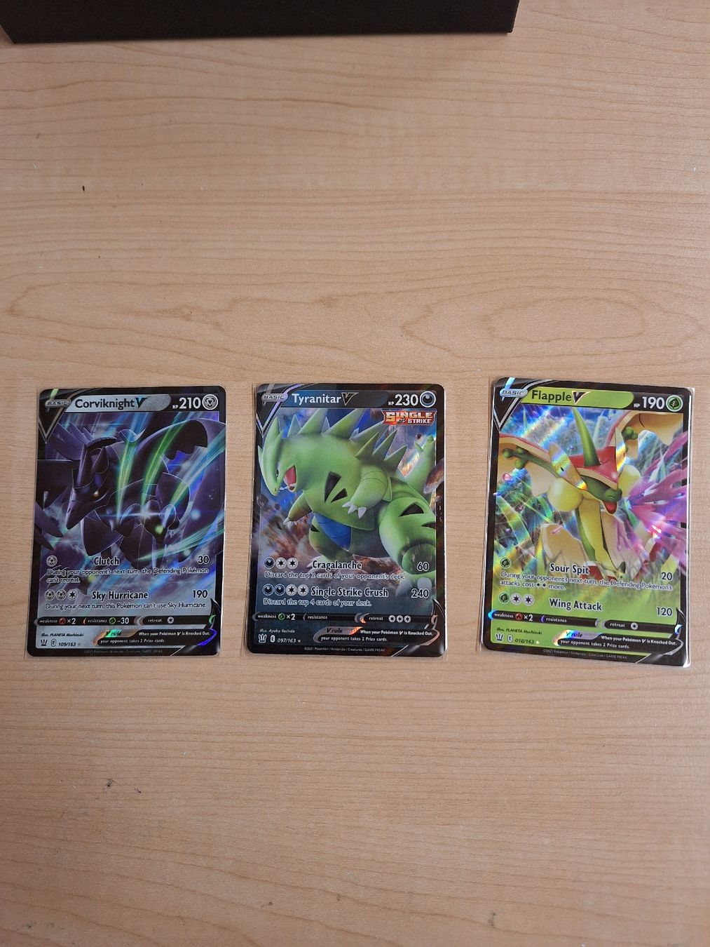 Pokémon Sammelbilder & Trading cards: Pokemon Karten V, Corviknight, Flapple, Tyranitar, Top! – Neu (gemäss Beschreibung) aus Villnachern von tam_c7p5