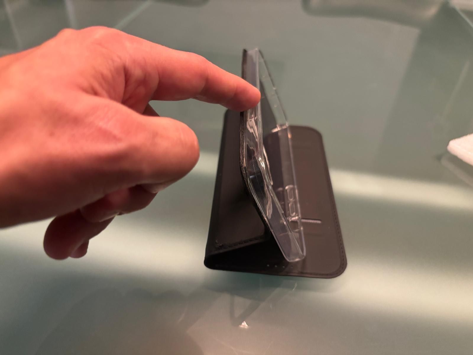 Apple Covers & Schutzfolien: Mobilephone Hülle  für iPhone 15 – Neu und originalverpackt aus Schmitten FR von Australien10