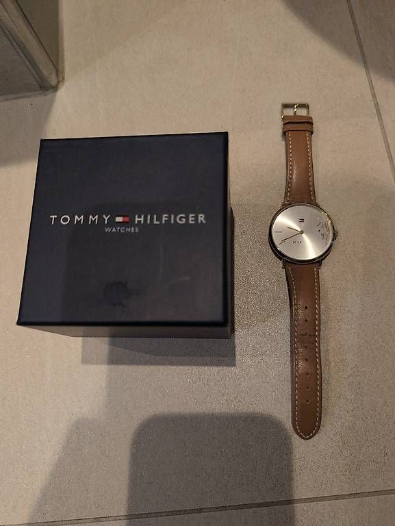 Orologi: Uhr Tommy Hilfiger – Usato da Dürnten venduto da dan_g5zw 3