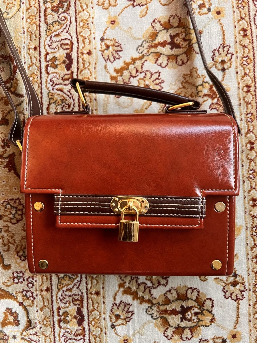 Borse da donna: Crossbody Bag / Handtasche  – Usato da Unterseen venduto da Lulu_800 1