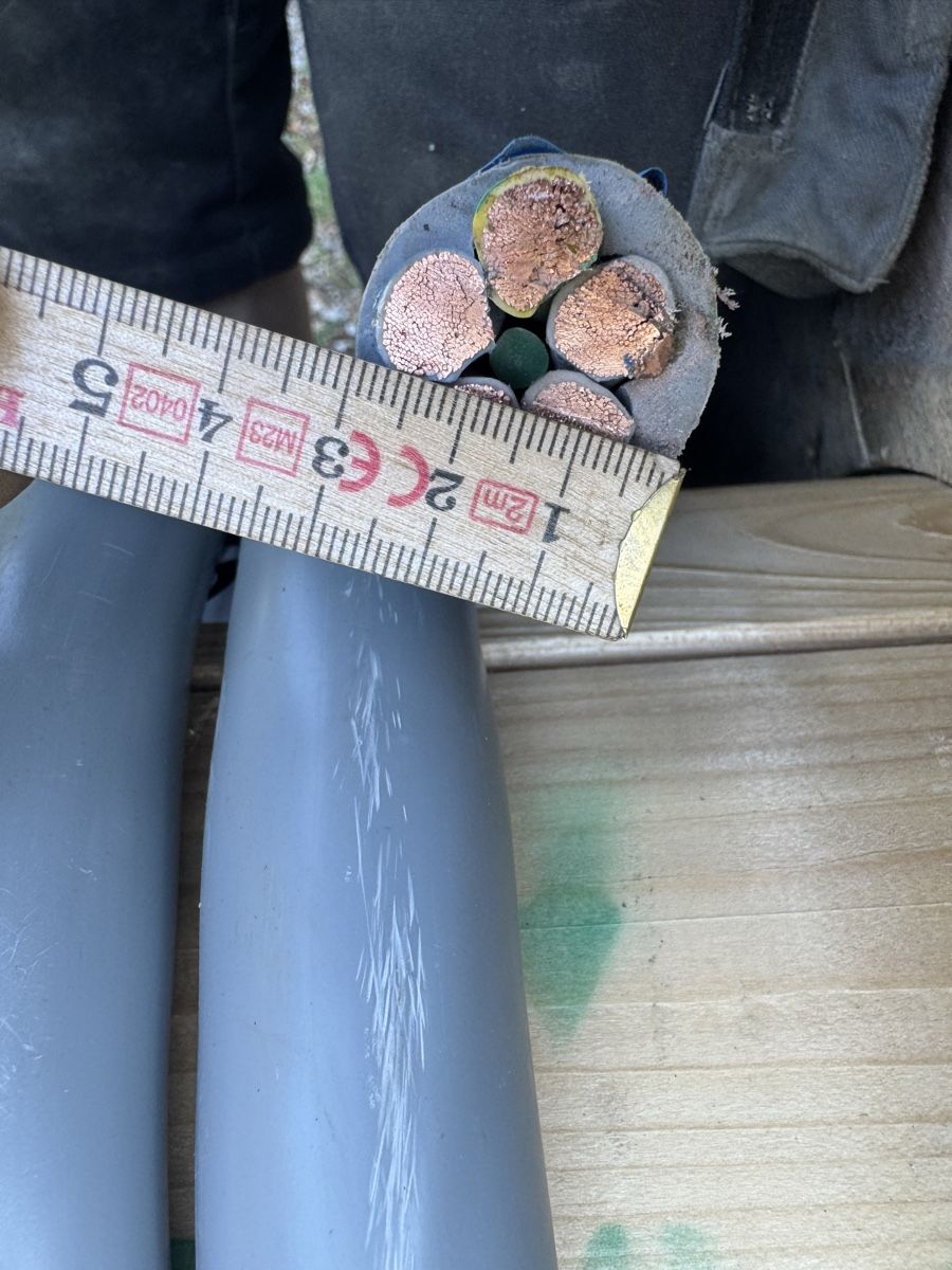 Cavi: Kabel 4x 5x35mm2 9m neu – Nuovo (secondo la descrizione) da Selzach venduto da Pascal12.10 1