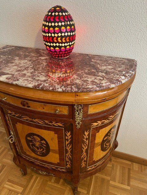 Cassettiere: Meuble d?appui en forme demi lune , avec marbre , – Usato da geneve venduto da louisart 2