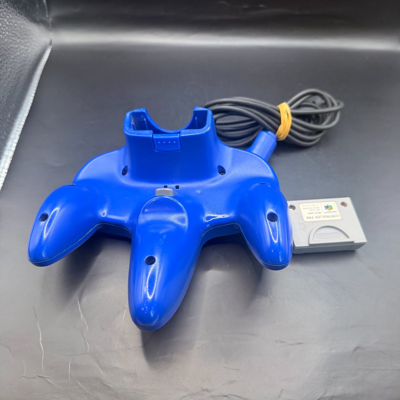 Nintendo Controller: Original Nintendo 64 N64 Controller Blau mit Controller Pak – Usato da Düdingen venduto da Nerdworld 4