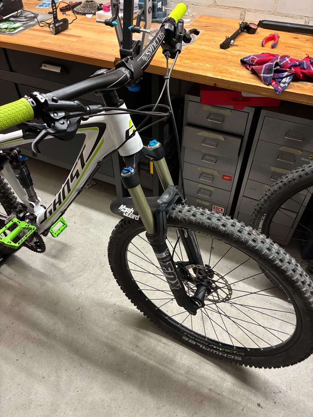 Ghost Vélos: Mountainbike Ghost Fully Gr. 44 – D'occasion à Lüscherz par Chrigubader 2