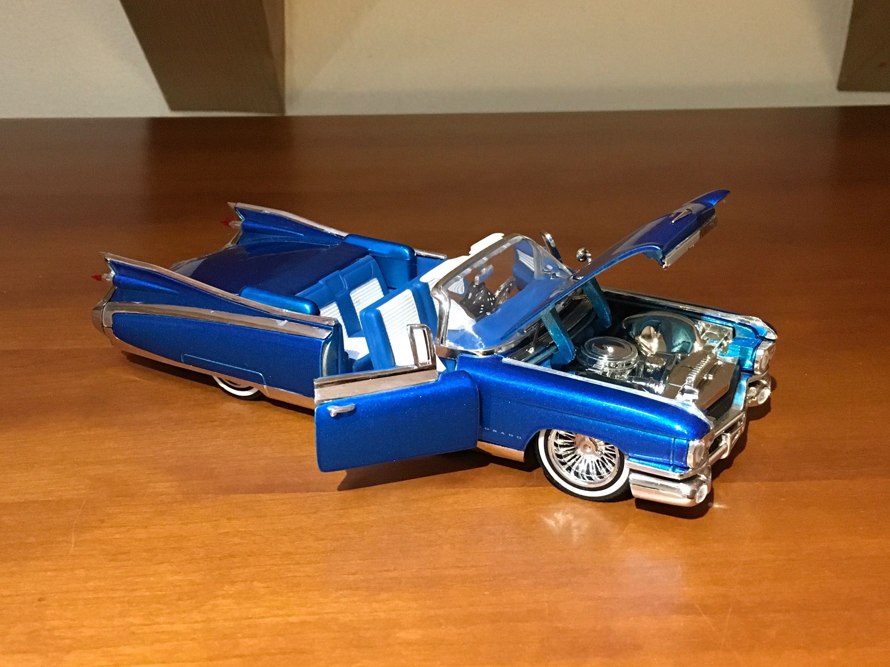 Cadillac Modellini d'auto: 1959 Cadillac Eldorado Convertible - Jada Toya – Usato da Wohlen AG venduto da PrivatSammlung 2