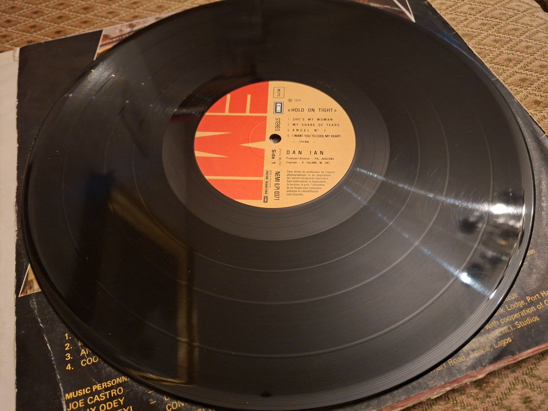 Vinyles: African Reggae LP - Dan Ian - Hold On Tight - 1978 – D'occasion à Bernex par Wannabehasbeen01 3