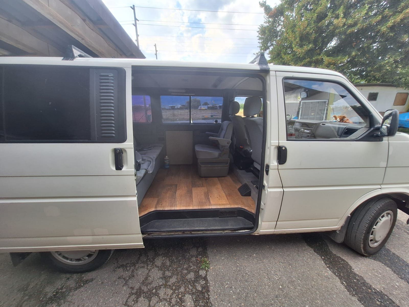 VW Camping Fahrzeuge: VW T4 Multivan Camper – Gebraucht aus Gerolfingen von Seehof25 1