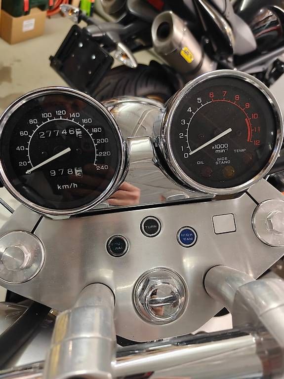 Chopper: Honda VF 750 C – Gebraucht aus Fehraltorf von Cramora 2