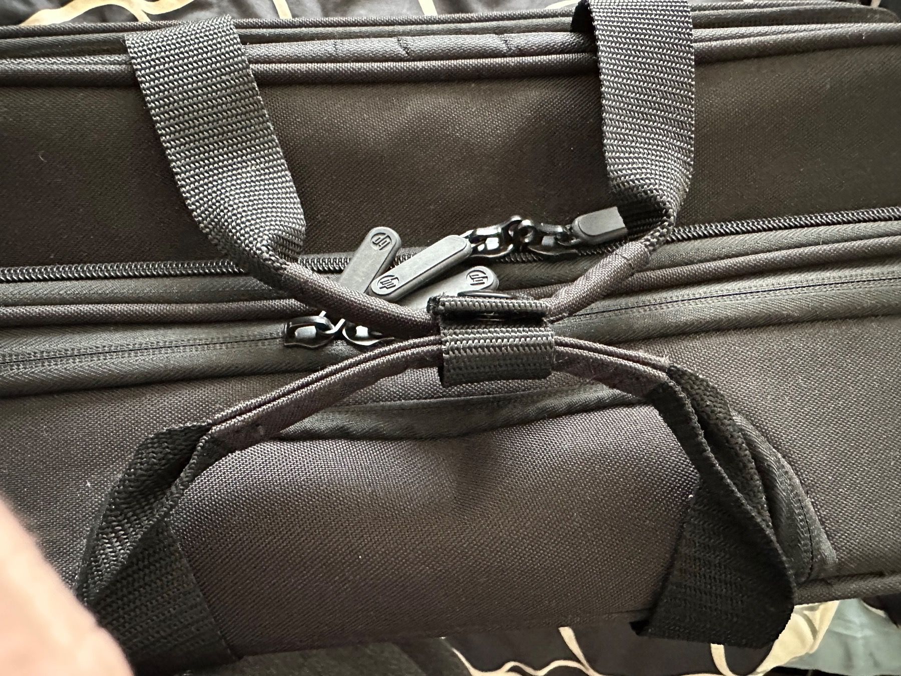 Sonstiges zu Aviatik: HP Laptop Gepäck – Gebraucht aus Zürich von katya_noia 9