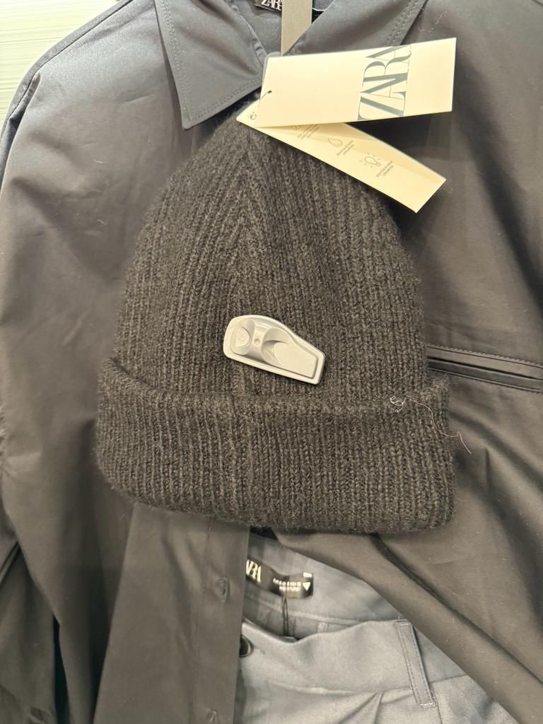 Zara Chapeaux, bonnets & casquettes: Cappello zara – Neuf avec emballage d'origine à Opfikon par ari_7yn2 4