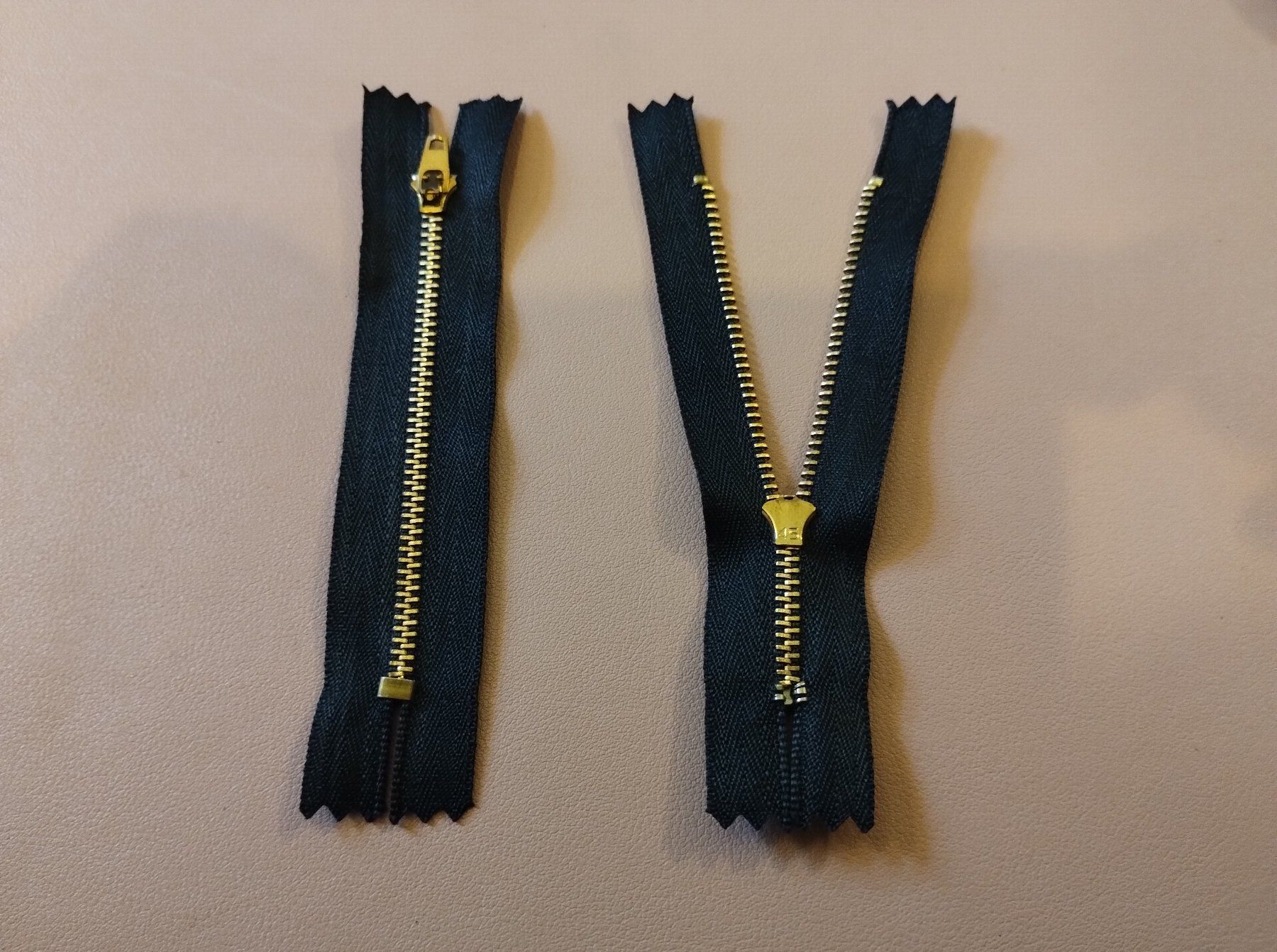 Stoffe: 20x Reissverschluss aus Kupfer für Jeansschlitz 13cm – Neu (gemäss Beschreibung) aus Bussigny von NATURALO