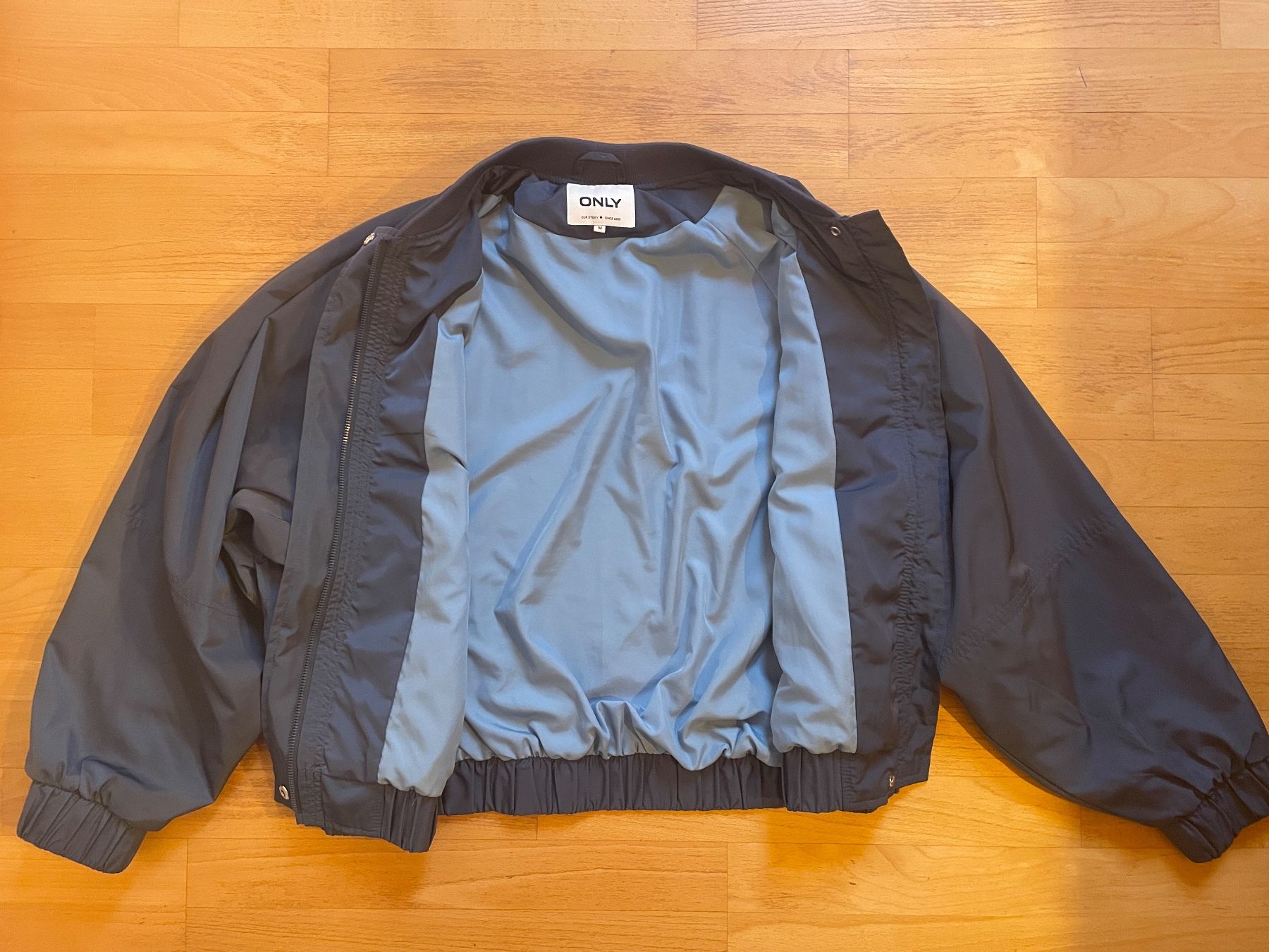 Only Giacche: Only Bomberjacke Grösse M – Usato da Winterthur venduto da sabinemarie 1