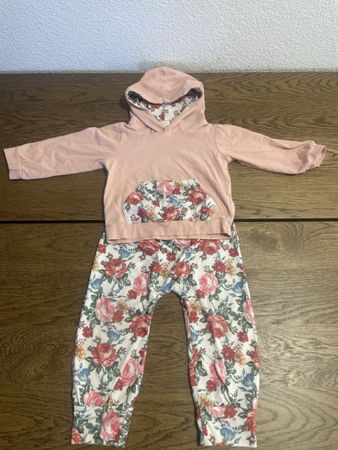 Mädchen Set Hoodie Hose Grösse 18-24M rosa floral