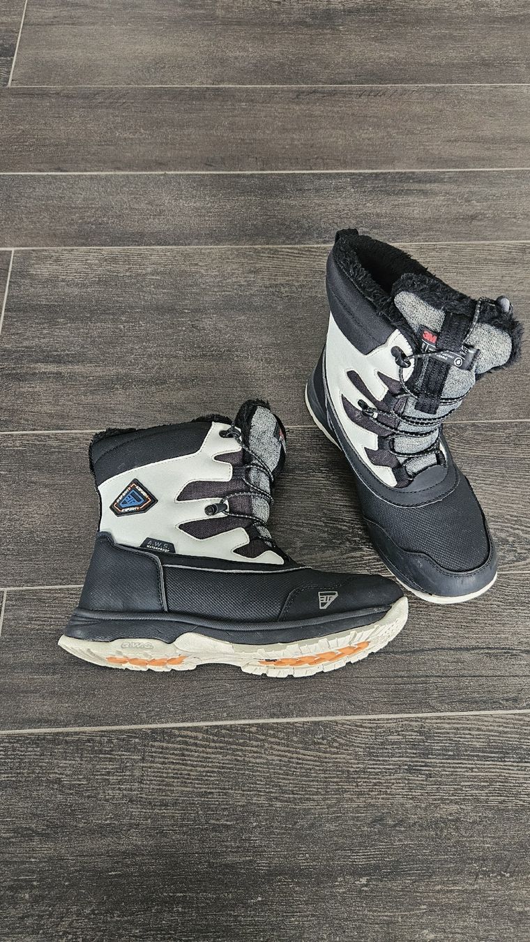 Icepeak Scarpe da uomo: Bottes d'hiver Icepeak taille 38 – Usato da Neyruz FR venduto da Philou6
