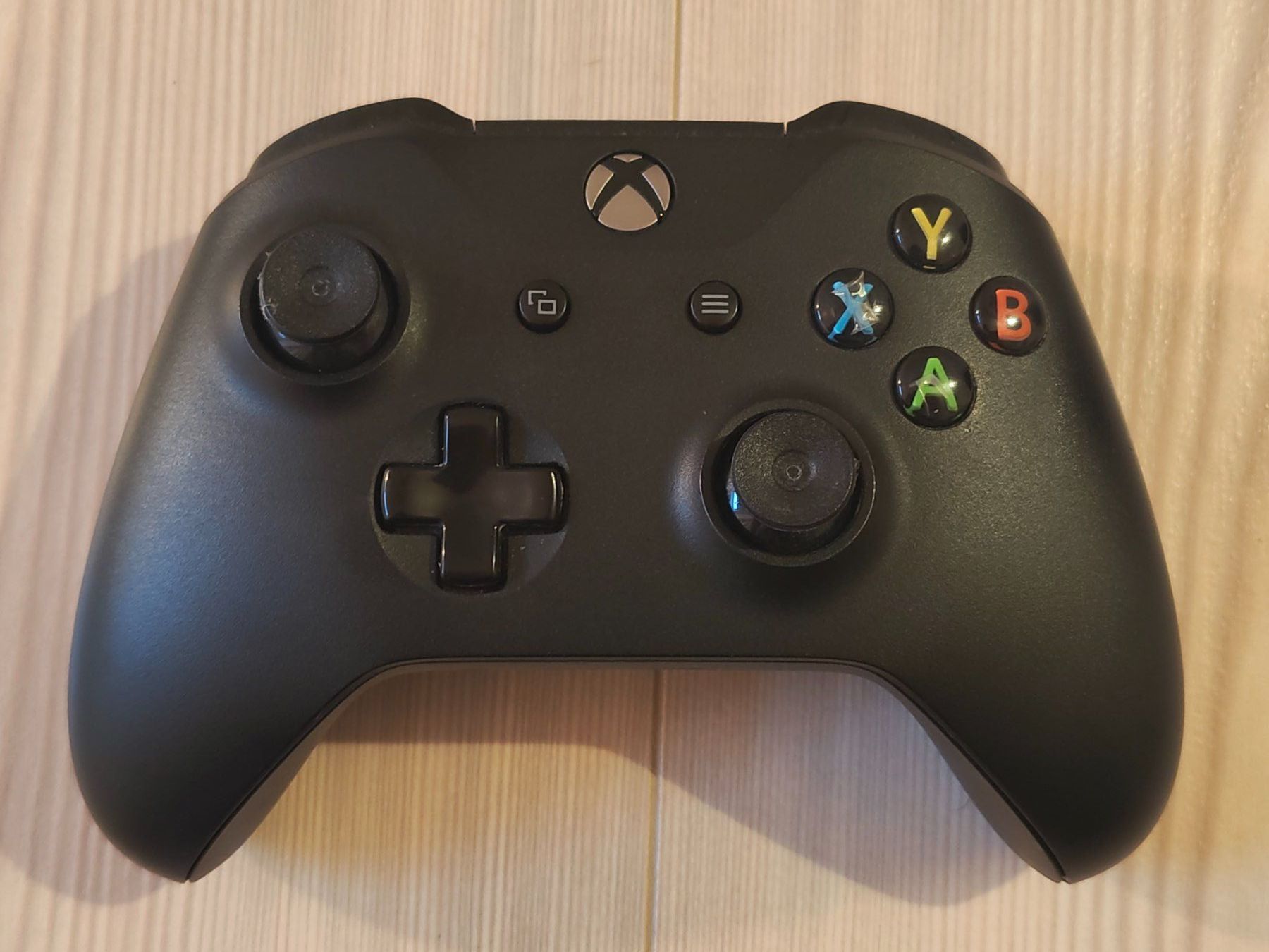 Microsoft Manettes: Xbox One Controller - Manette DÉFECTUEUSE – Défectueux à Seiry par Zhe_AngryBm