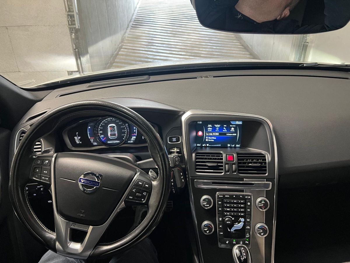 Volvo Automobili: VOLVO XC60 D5 AWD – Usato da Zuzwil SG venduto da Malou80 6