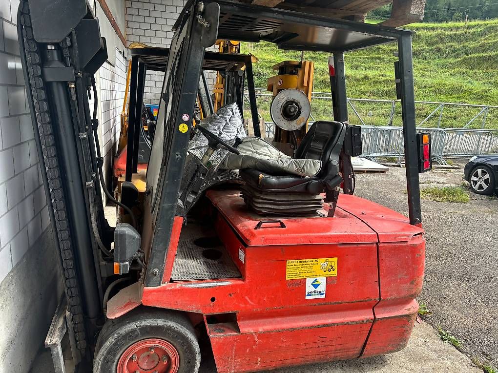 Carrelli elevatori e a forche: stapler linde 2,5T hk  keine batterie triplex – Usato da Wila venduto da ABM_As 1