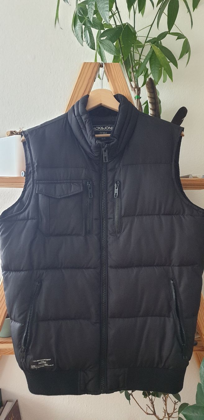 Gilet & Giacche: Gilet weste jack&Jones  grösse M – Usato da Richterswil venduto da Bardock0124
