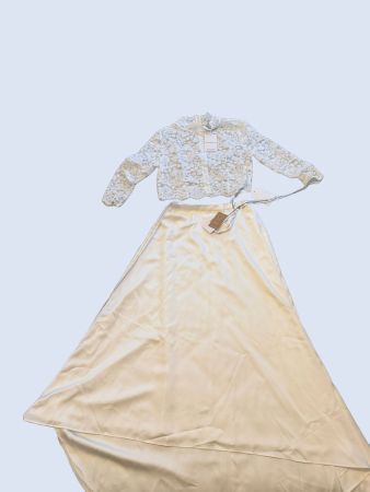 Brautkleid mit Spitzen-Crop Top und asymmetrischem Rock