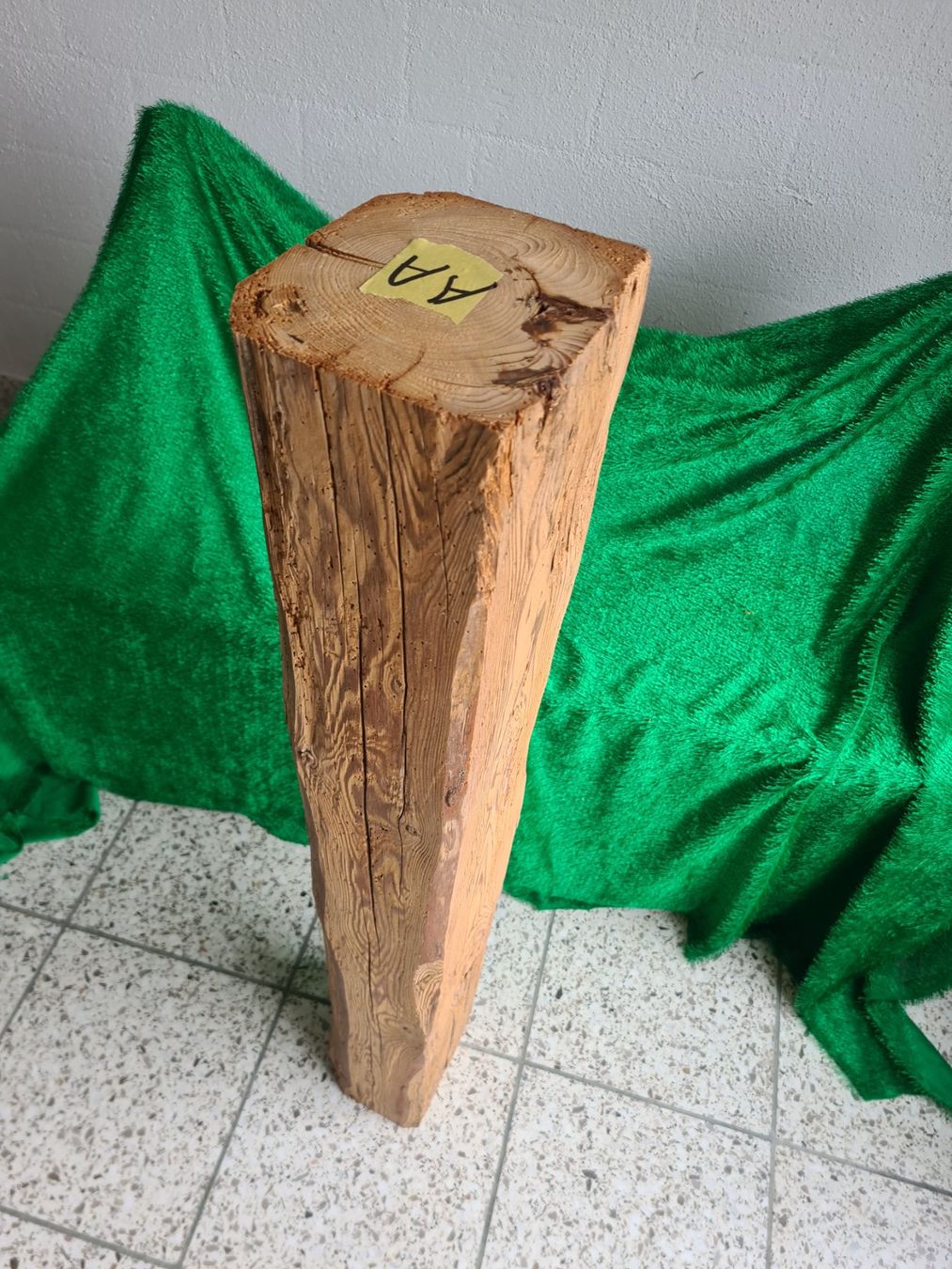 Articoli in legno: Altholz Deko Balken – Usato da Grosswangen venduto da Spieler10 2