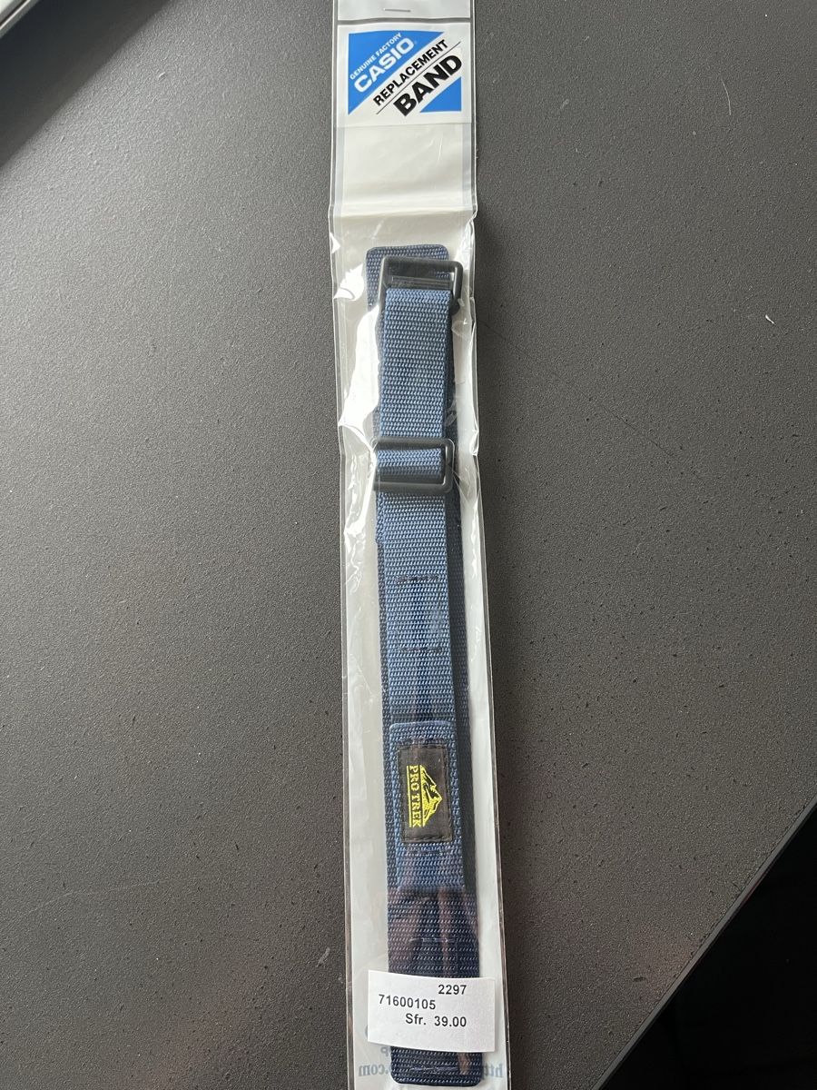 Armbänder & -reifen: Pro Trek Ersatzband – Neu und originalverpackt aus Beckenried von Beggo51