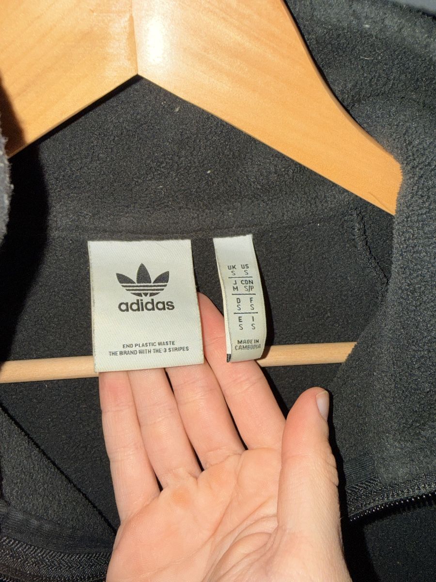 Adidas Maglioni & Felpe: Adidas Fleece Pullover, Schwarz, Gr. S – Usato da Windisch venduto da YoungJoel 2