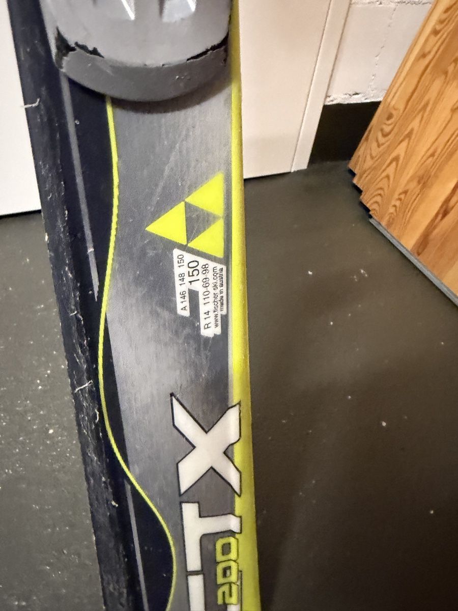 Fischer Sci: Fischer Ski 150 cm Damen – Usato da Zürich venduto da bijouberna 3