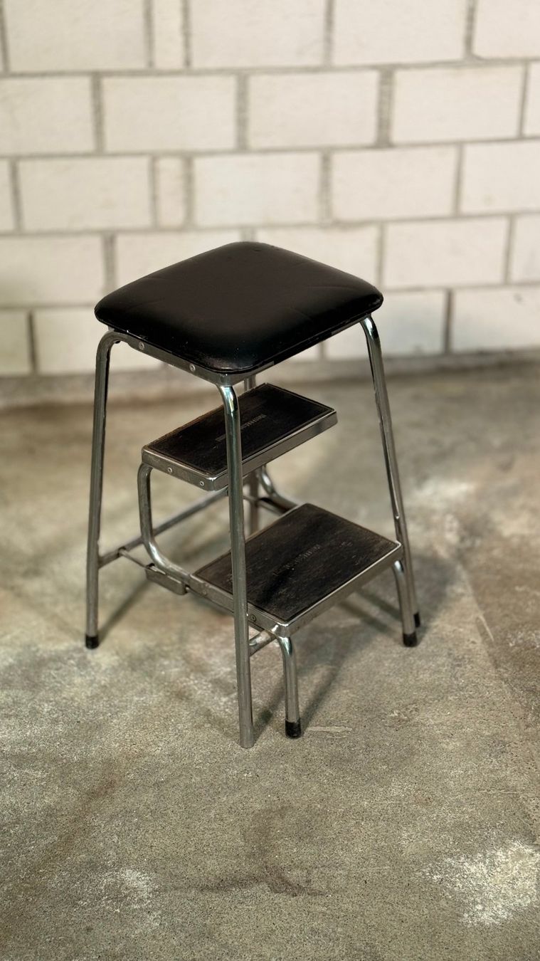 Scale: Hailo Klettermax Klapptritt Hocker Leiter 3 stufig – Usato da Zürich venduto da Hedwig-steig