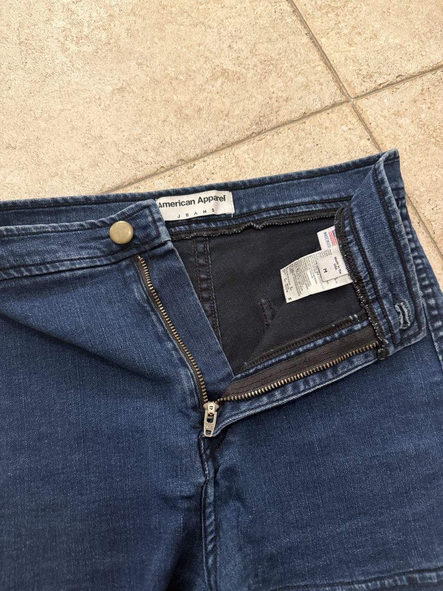 Pantaloni: Blaue kurze Hose – Grösse M – Usato da Pratteln venduto da syr_g2ql 2
