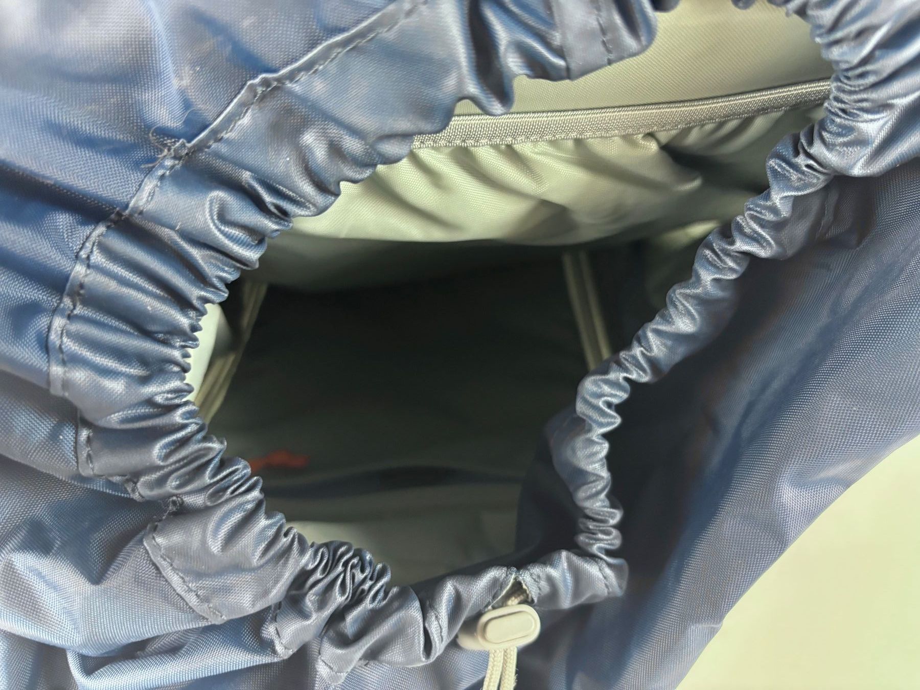 Lowepro Rucksäcke: Rucksack LowePro Dunkelblau – Gebraucht aus Wettingen von Wendemarket 4