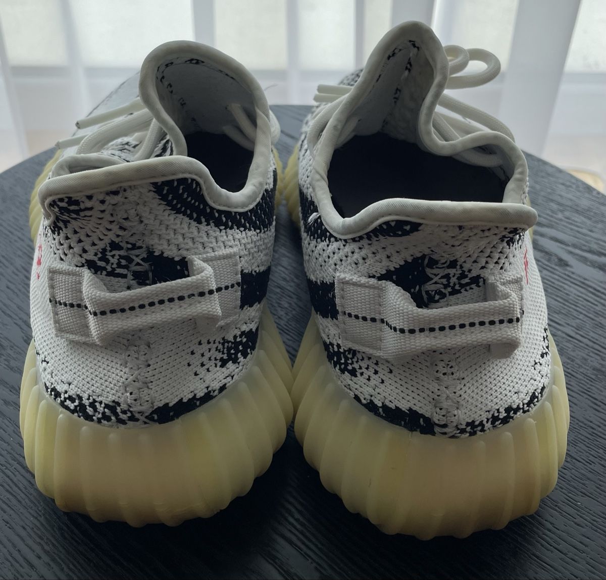 Adidas Scarpe da uomo: Adidas Yeezy Boost 350 V2 Zebra – Usato da Birmenstorf AG venduto da jac_ 2