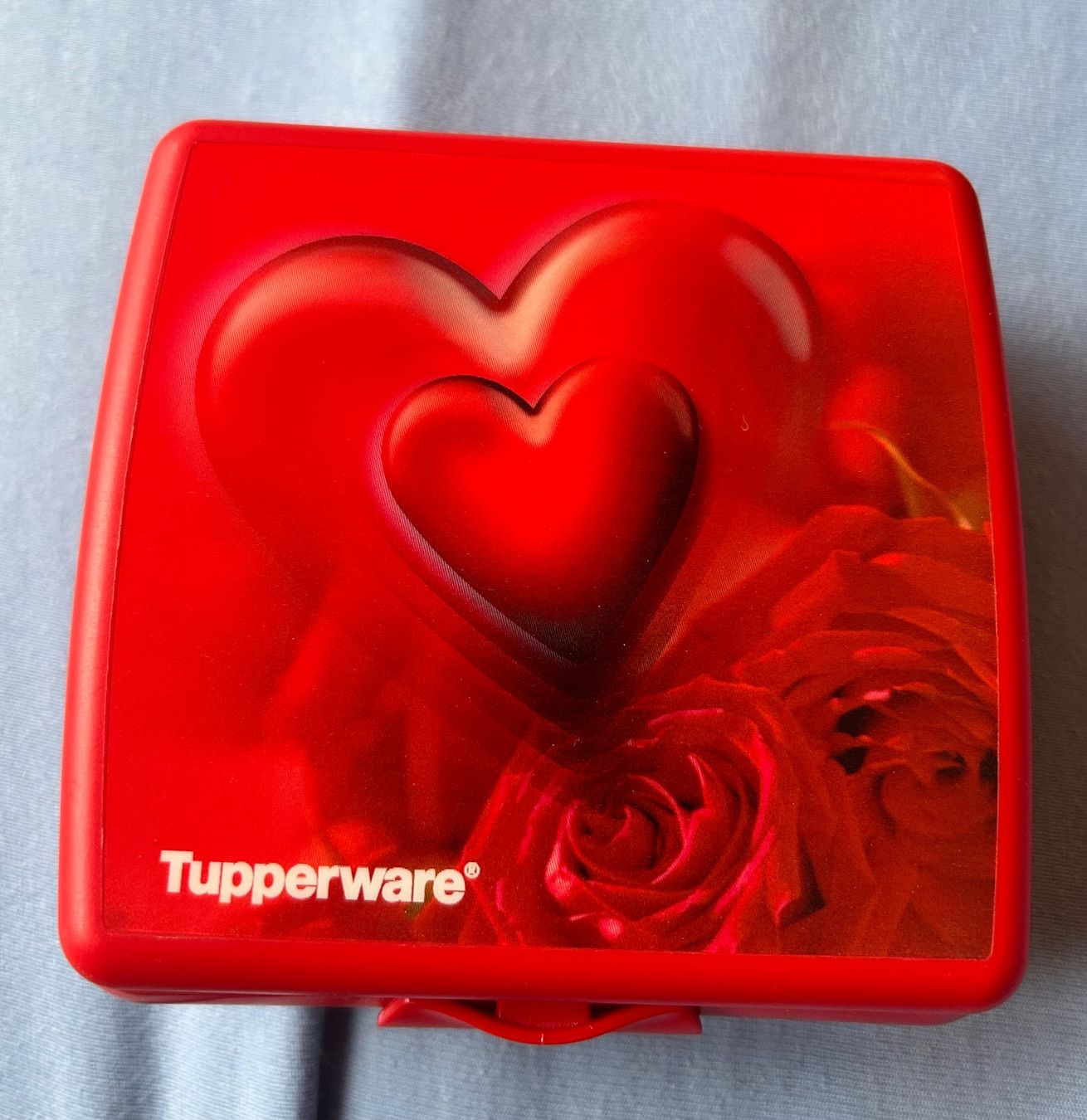 Tupperware Contenitori & Simili: Tupperware Box mit Herzmuster – Nuovo (secondo la descrizione) da Hirzel venduto da ange4586