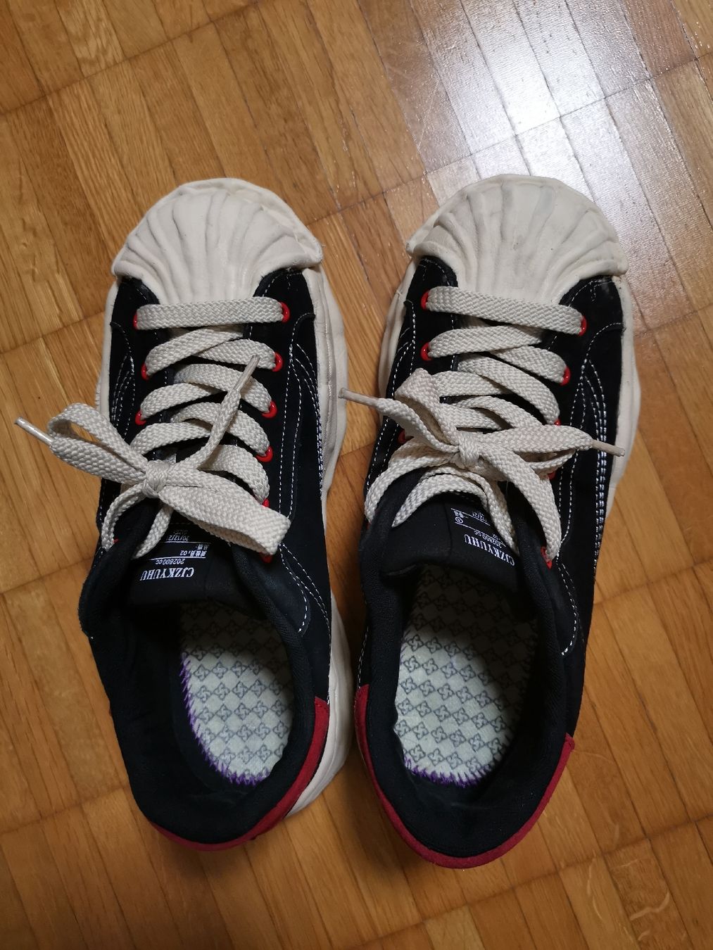 Scarpe da uomo: Sneaker für Herren – Nuovo (secondo la descrizione) da Killwangen venduto da hua_c2df 4